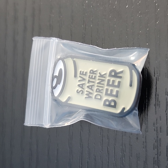 "Save Water" Enamel Pin - Picture 3 of 3